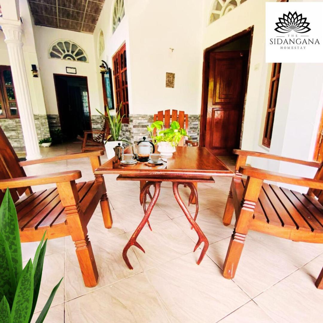 Sidhangana Home Stay Anuradhapura Bagian luar foto
