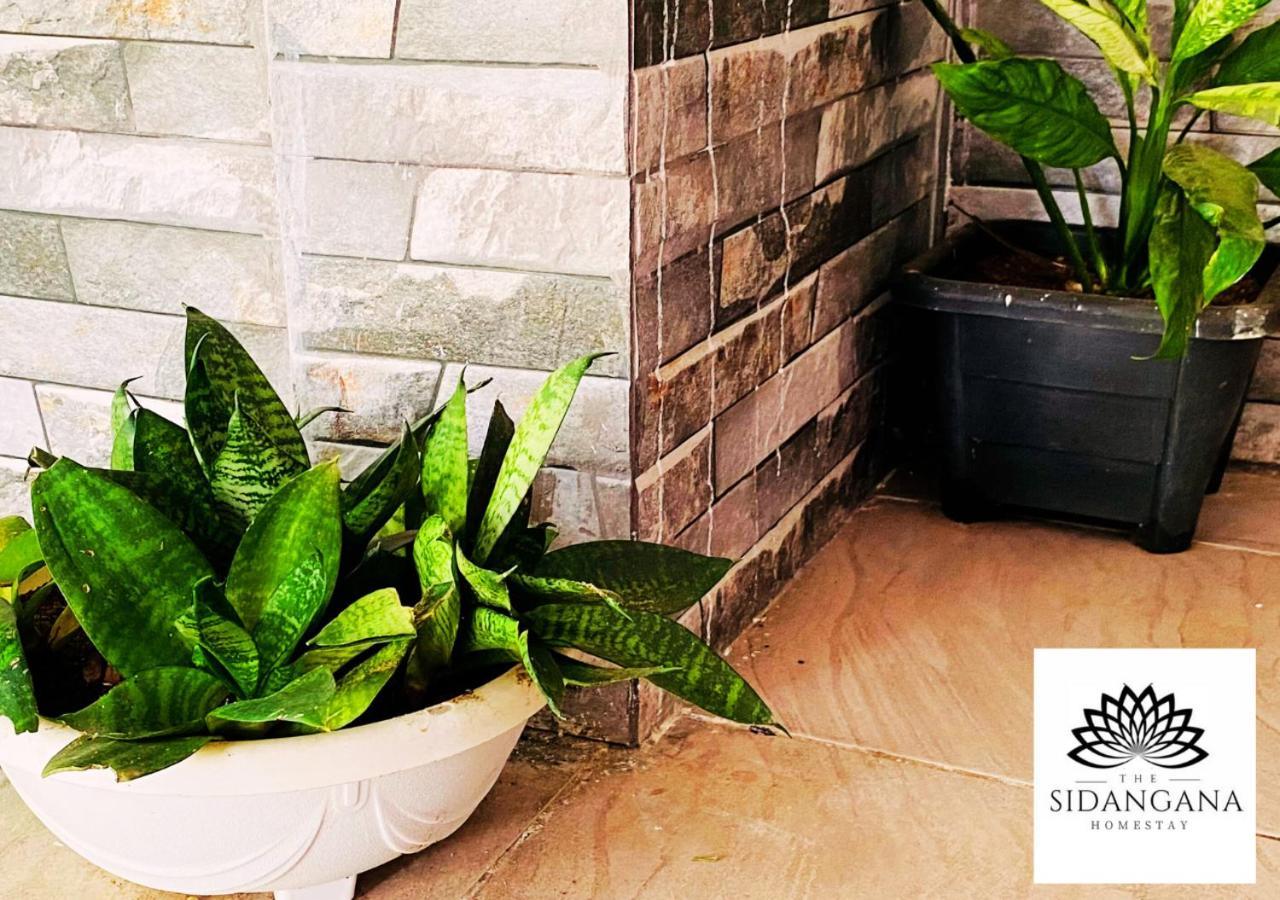 Sidhangana Home Stay Anuradhapura Bagian luar foto