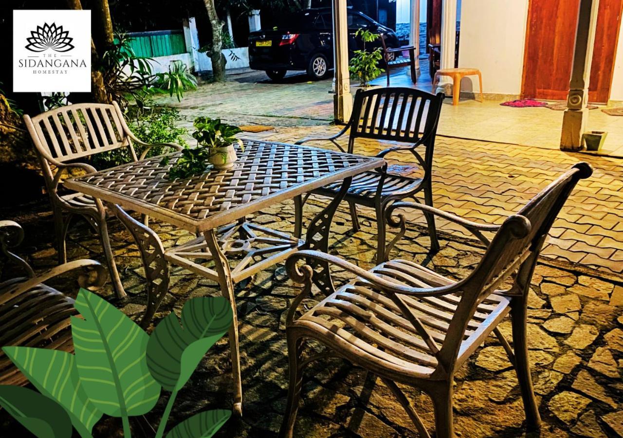 Sidhangana Home Stay Anuradhapura Bagian luar foto