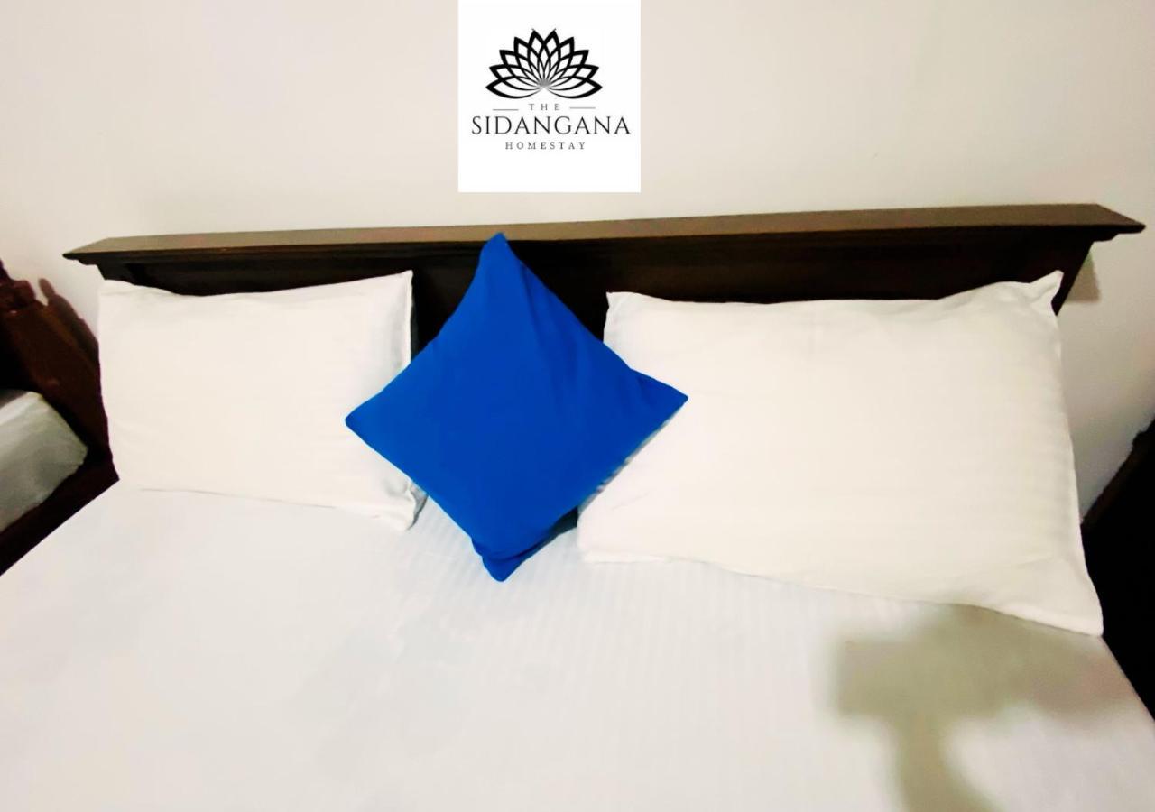Sidhangana Home Stay Anuradhapura Bagian luar foto