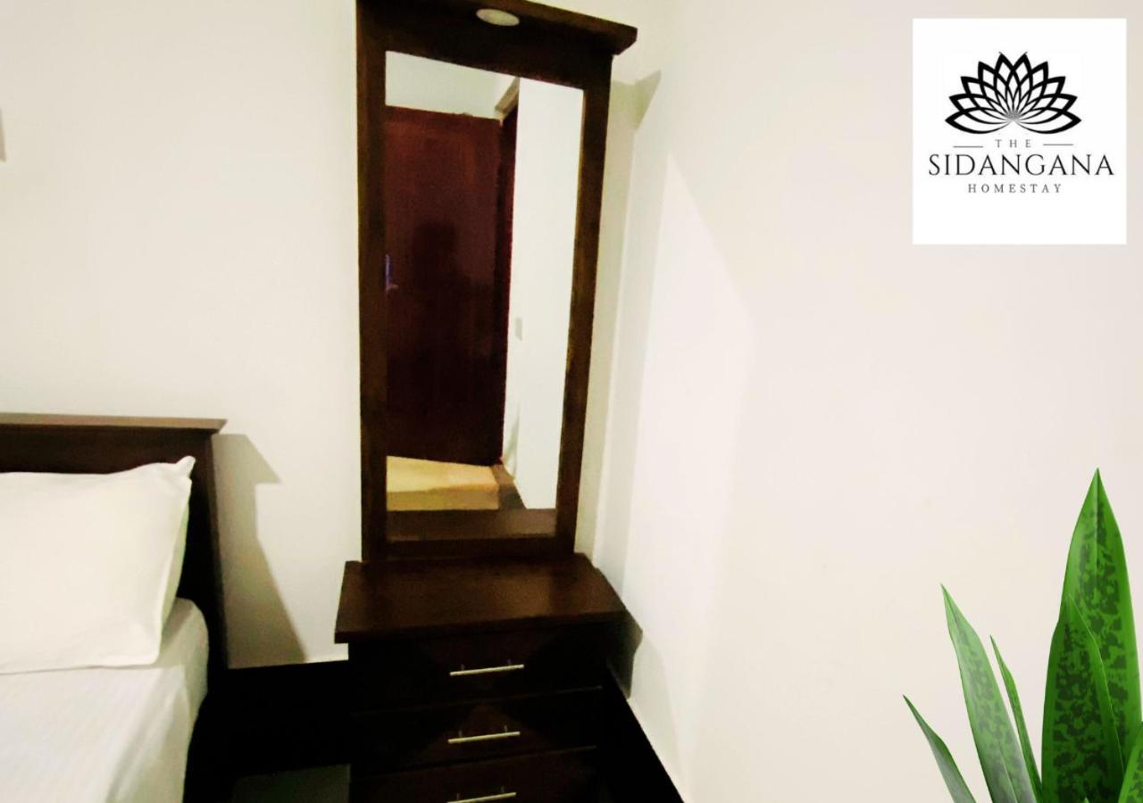 Sidhangana Home Stay Anuradhapura Bagian luar foto
