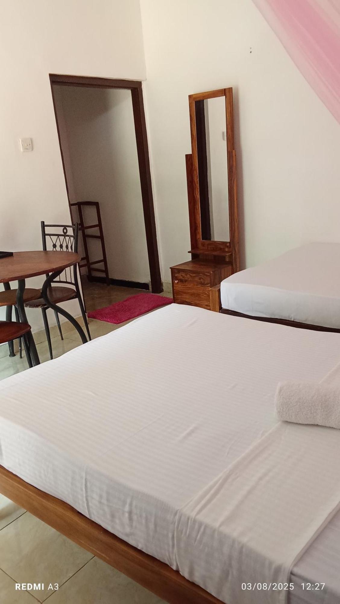 Sidhangana Home Stay Anuradhapura Ruang foto